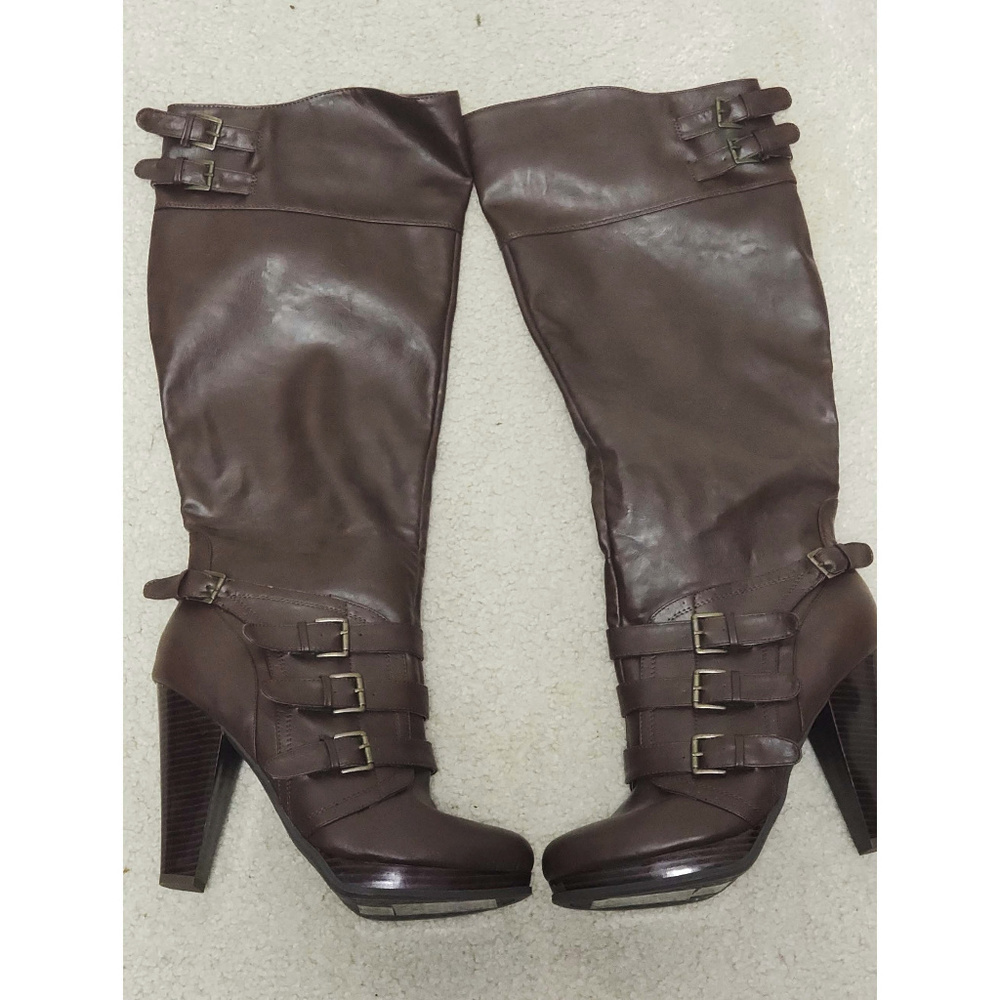 Bamboo Belted Knee High Heel Boots